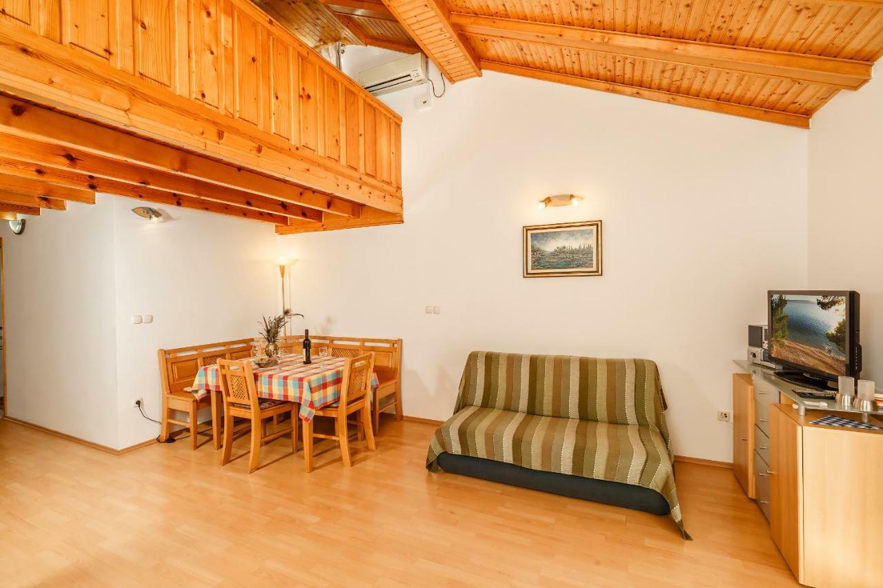 Apartmani Amila-Pisak Esterno foto